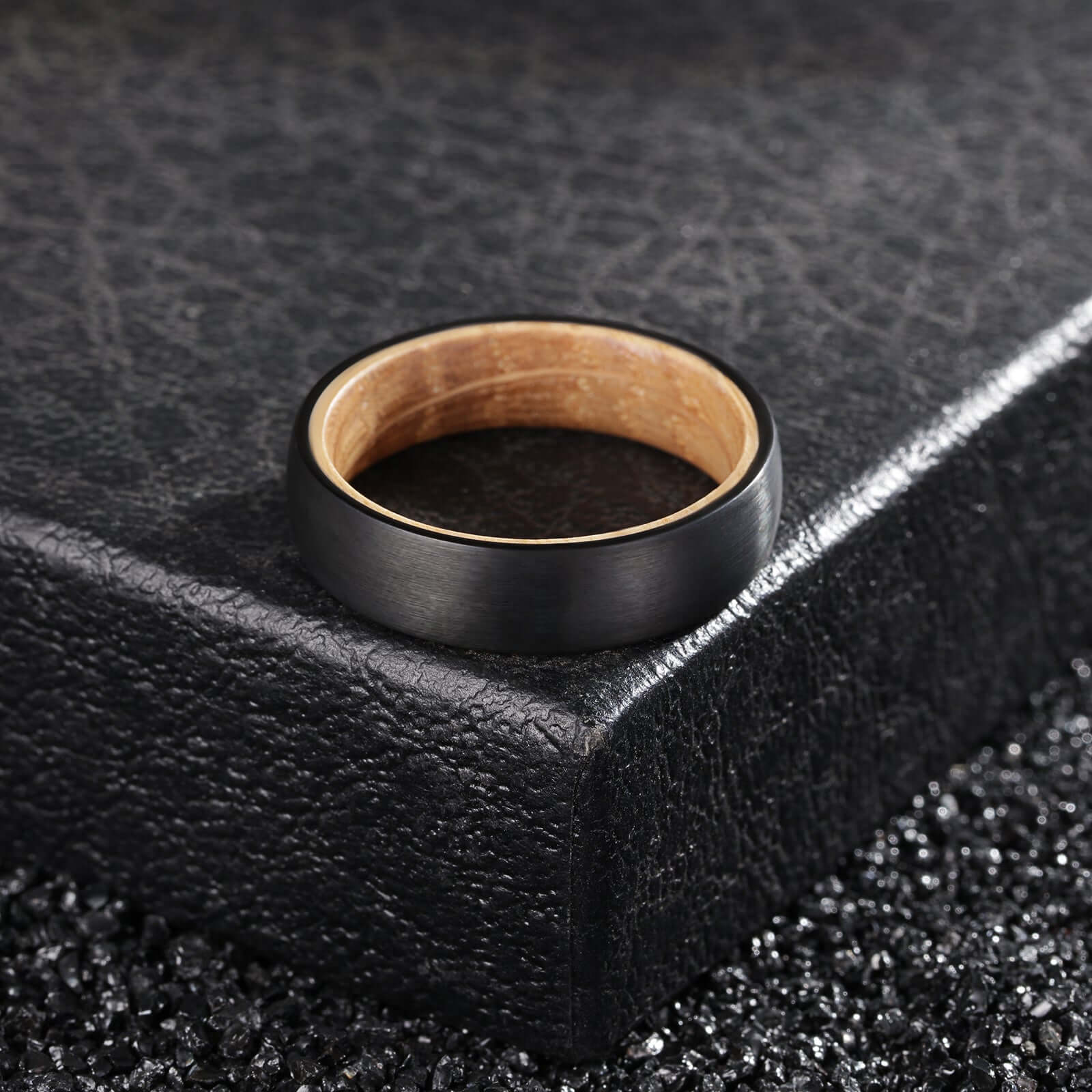 Black Shine Tungsten Carbide Wedding Band- Black - MUHAKA