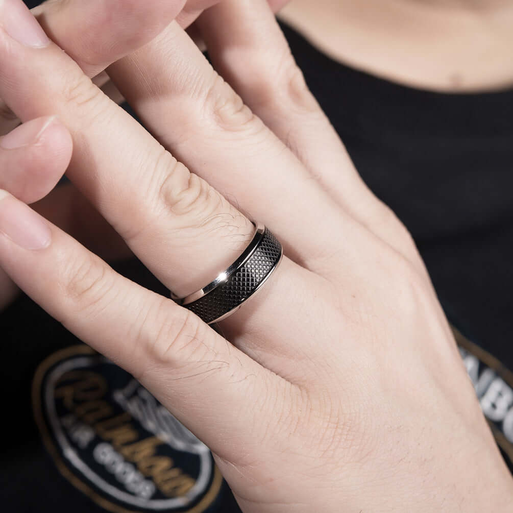 Eclipse Black Titanium Ring - MUHAKA