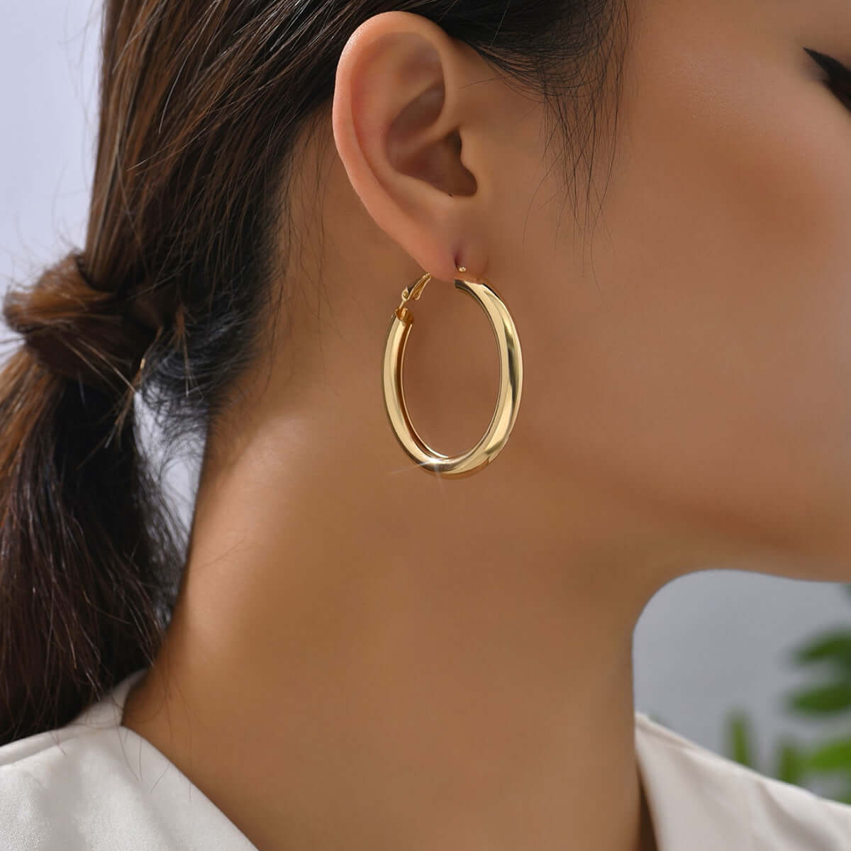 18k Gold Plated Thick Round Large Hoop Earrings - MUHAKA