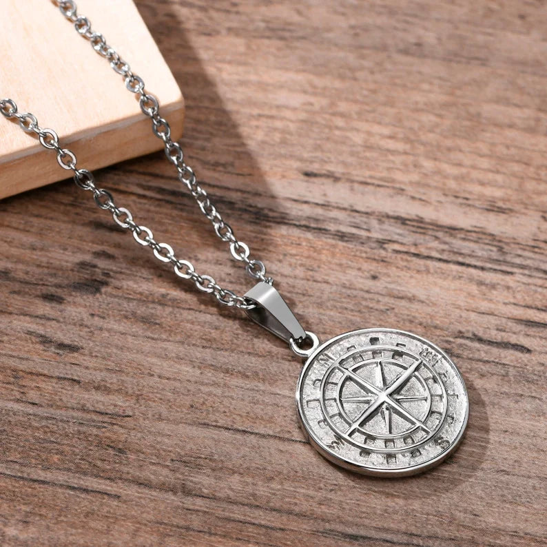 Waterproof Men's Compass North Star Necklace - MUHAKA